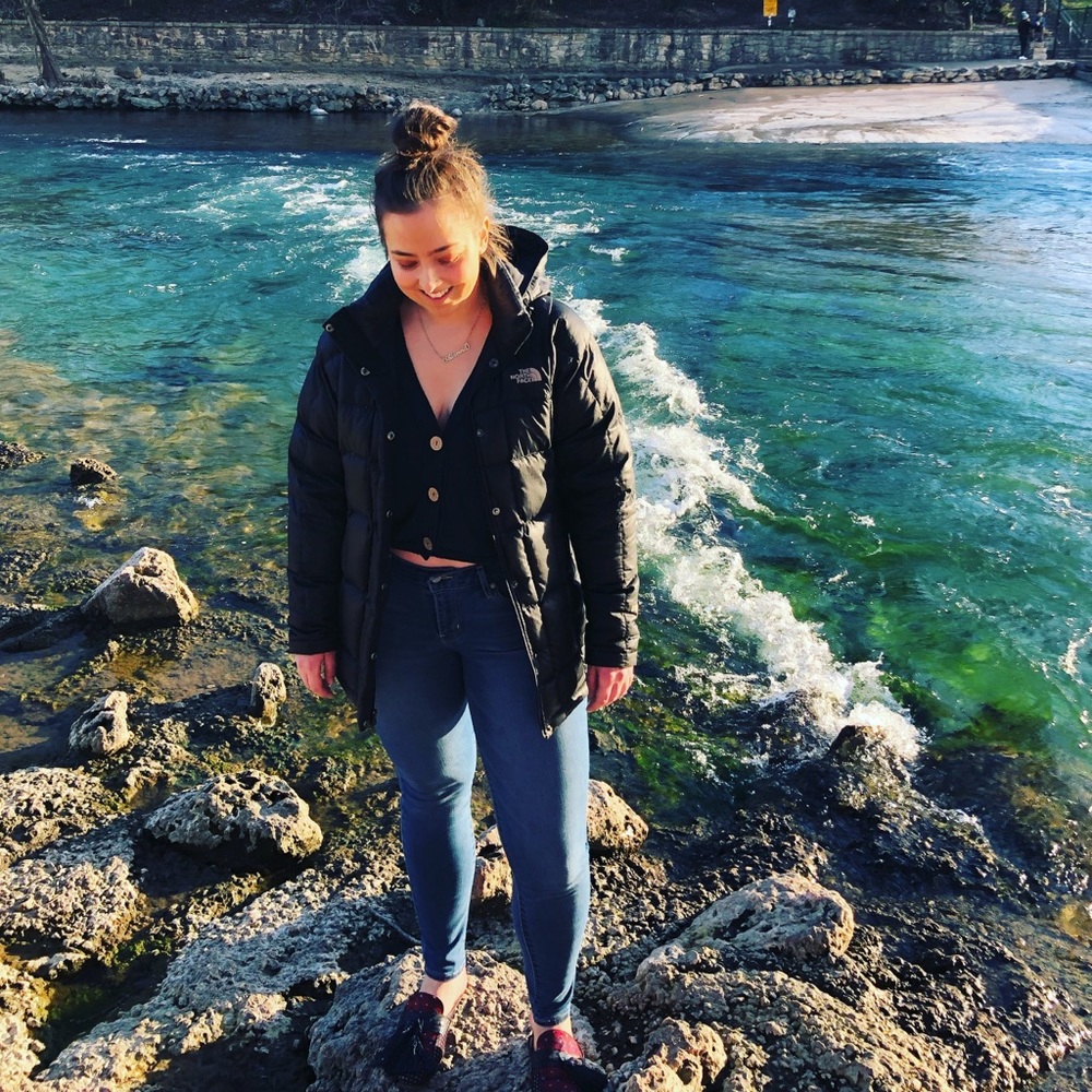 Meet your Posher, Alanna